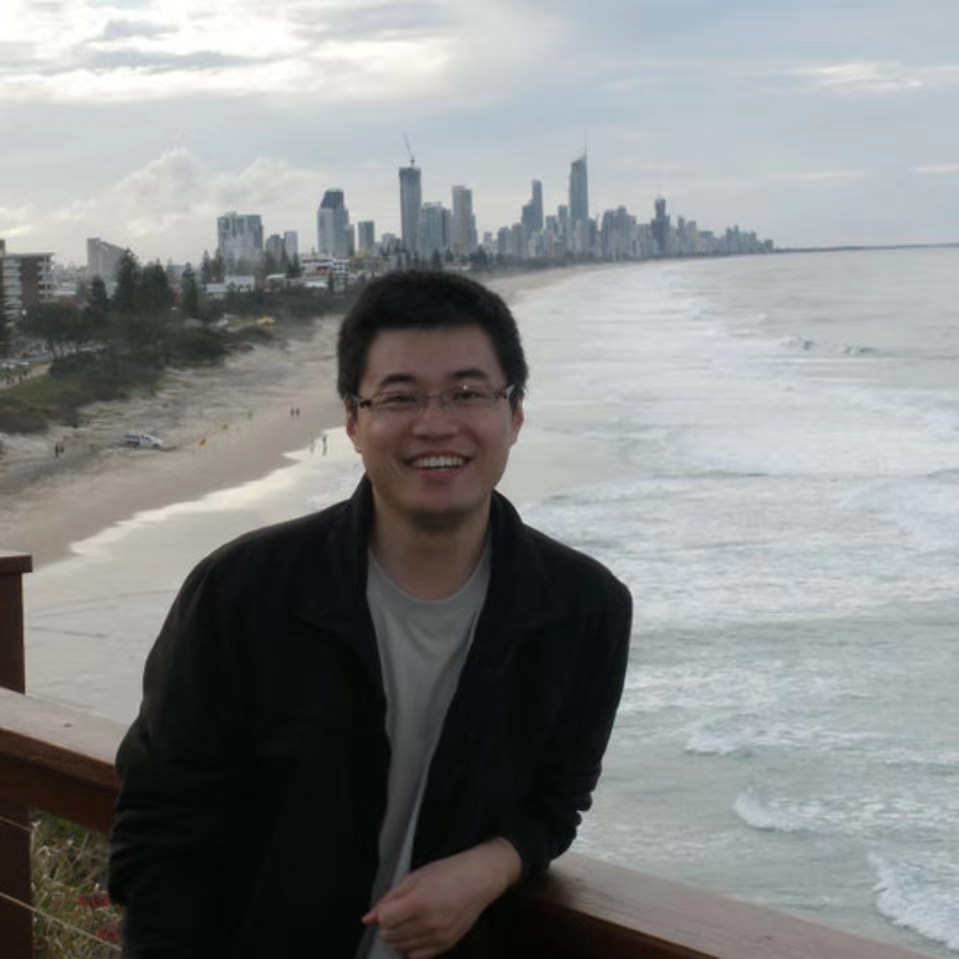 Portrait of Dr Jiwei Guan
