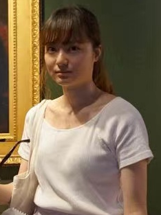 Portrait of Dr Chuxuan Tong